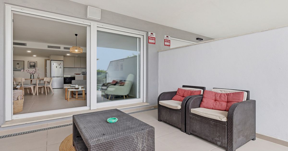 Middle Floor Apartment in Manilva, Manilva, 6/12