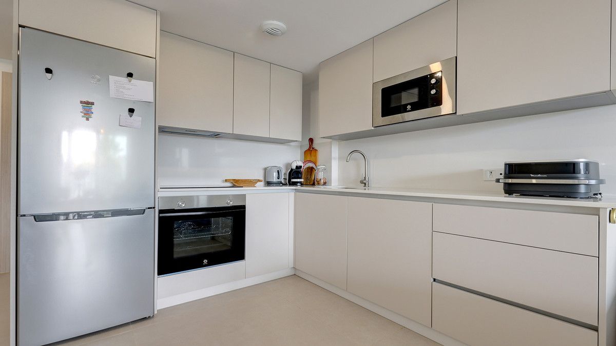 Appartement op de middelste verdieping in Manilva, Manilva, 8/12