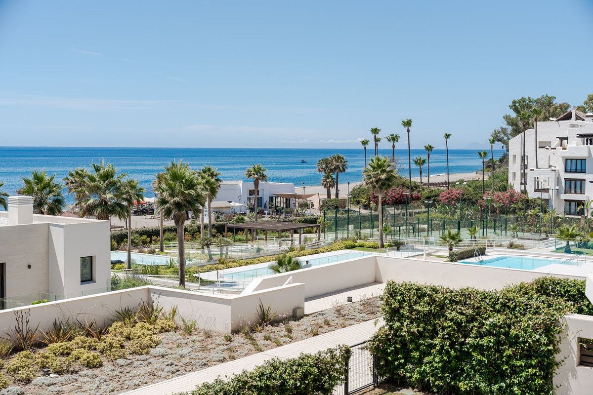 Апартамент на среднем этаже в Estepona, Estepona, 4/12