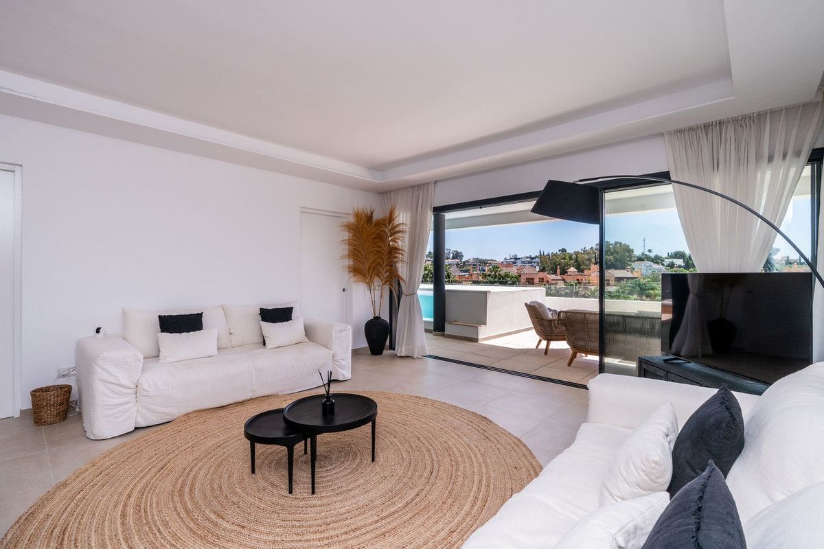 Lägenhet på mellanplan i Estepona, Estepona, 7/12