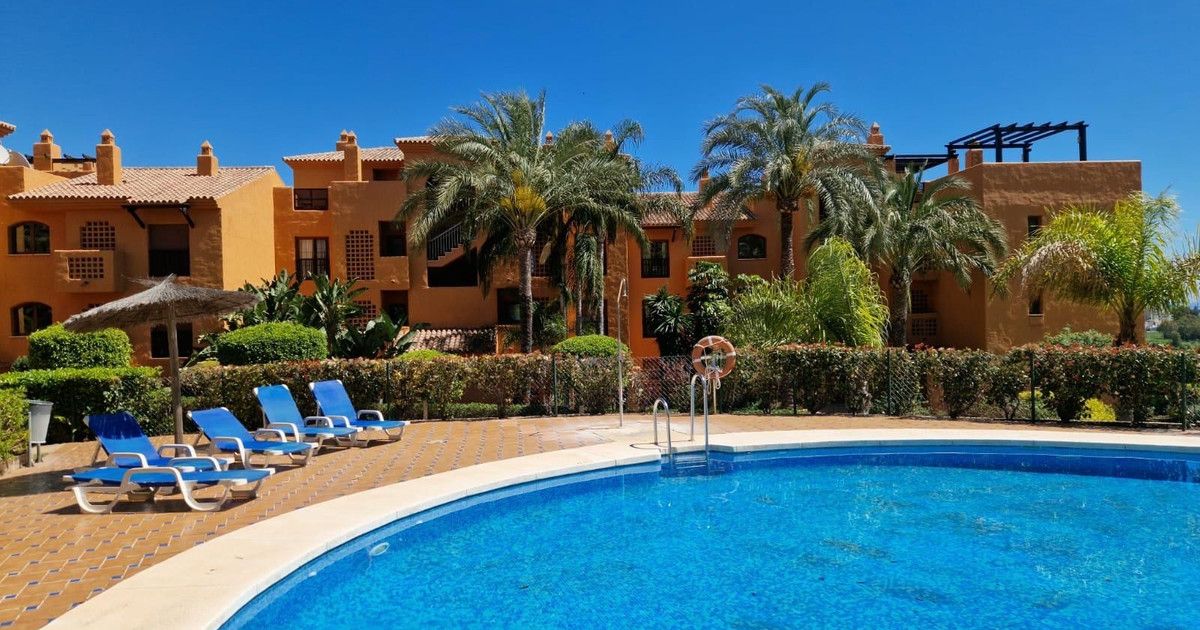 Apartment in der mittleren Etage in Benahavís, Benahavís, 2/12