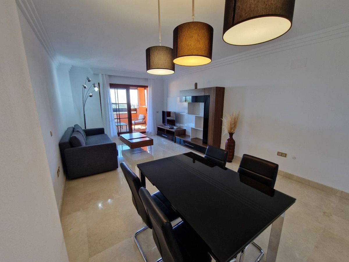 Apartment in der mittleren Etage in Benahavís, Benahavís, 7/12