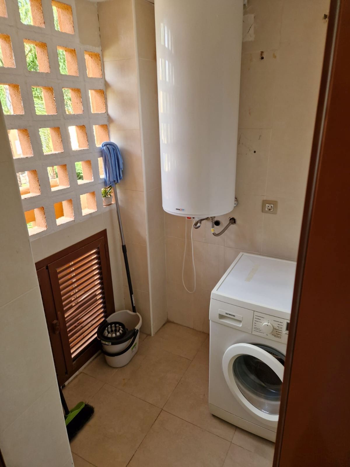 Apartment in der mittleren Etage in Benahavís, Benahavís, 8/12