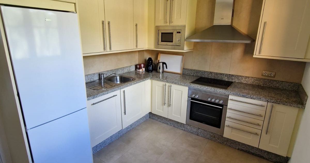Apartment in der mittleren Etage in Benahavís, Benahavís, 9/12