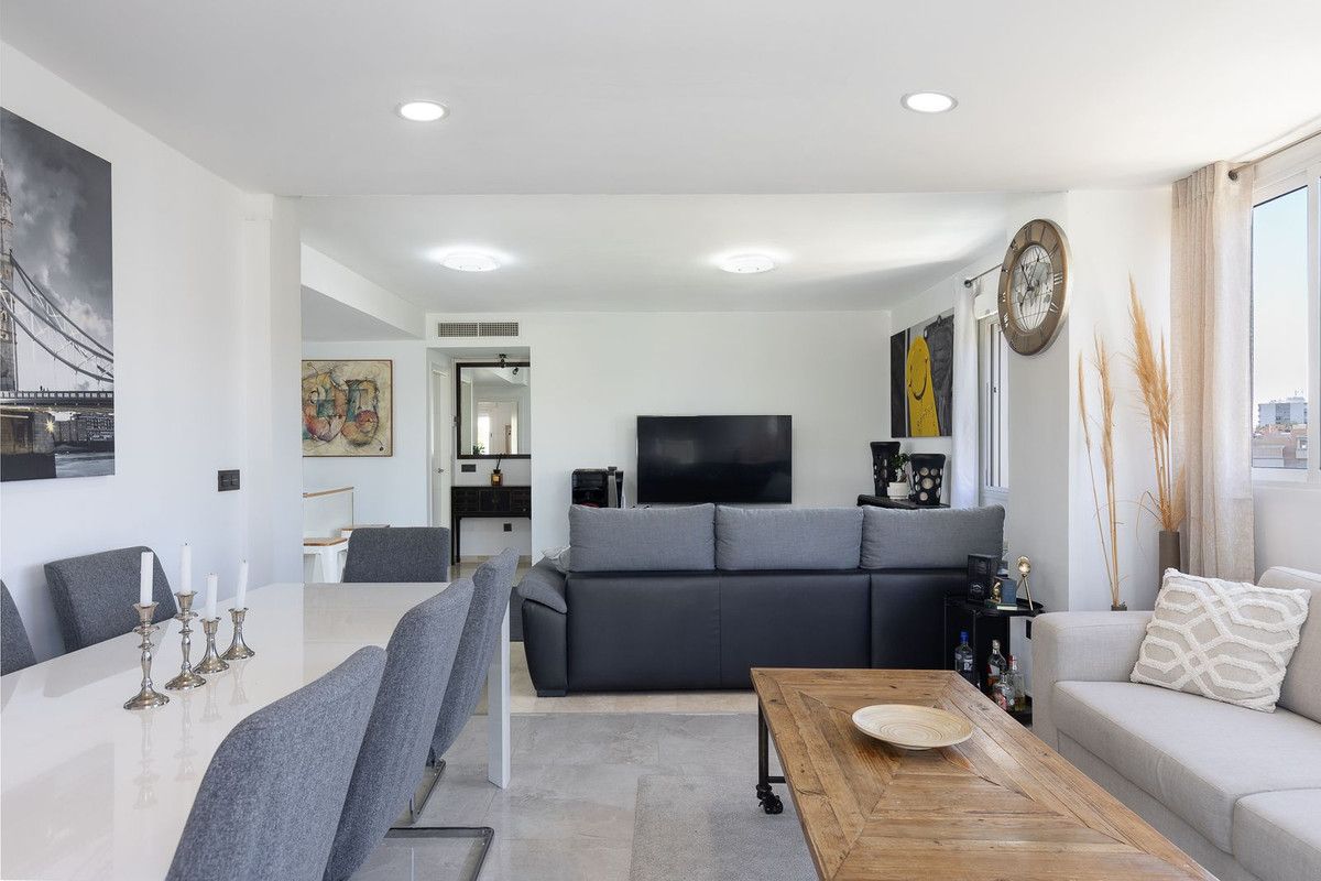 Apartament na ostatnim piętrze w Torremolinos, Torremolinos, 4/12