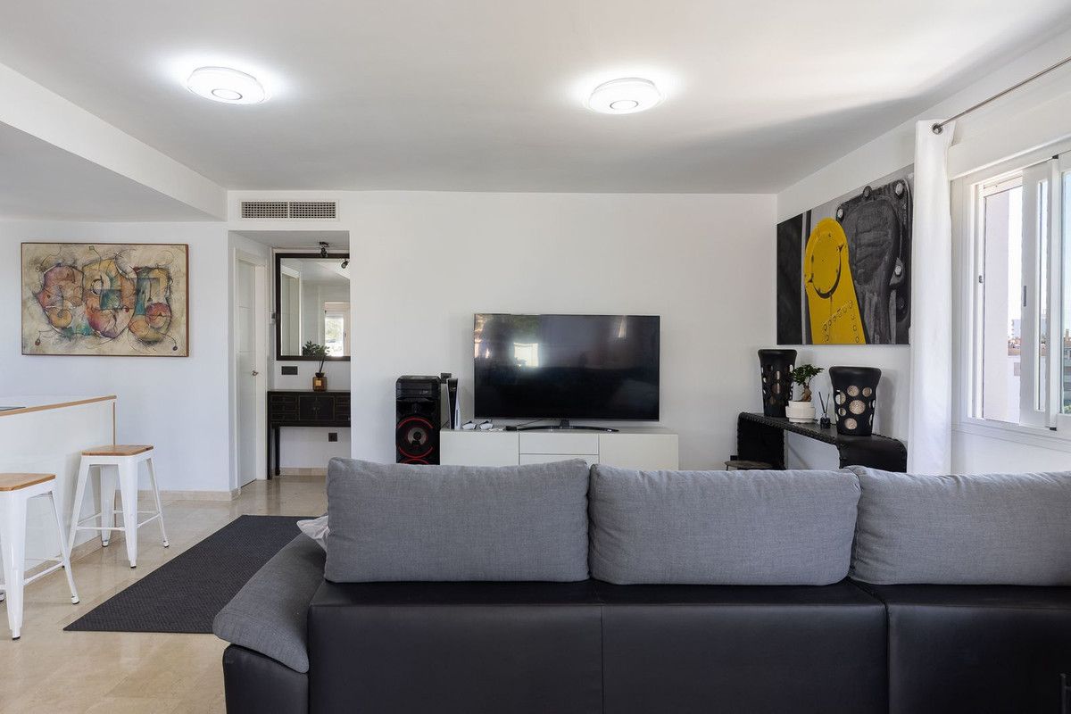 Apartament na ostatnim piętrze w Torremolinos, Torremolinos, 5/12