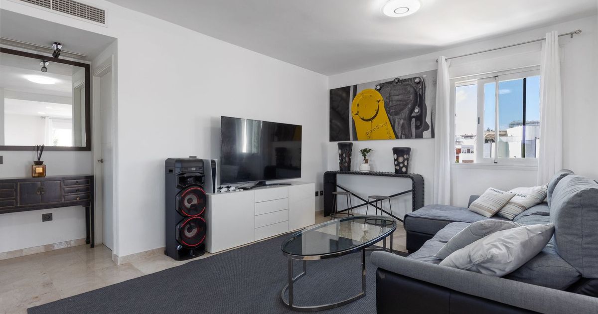 Apartament na ostatnim piętrze w Torremolinos, Torremolinos, 9/12