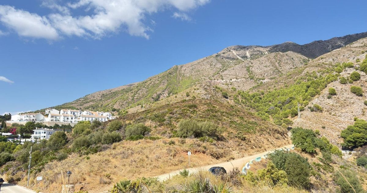 Działka budowlana w Mijas, Mijas, 10/12