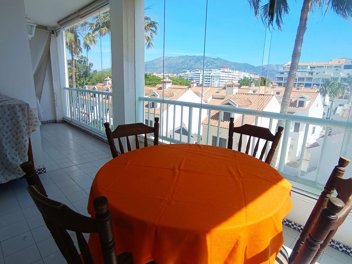 Квартира на среднем этаже в Fuengirola, Fuengirola, 12/12