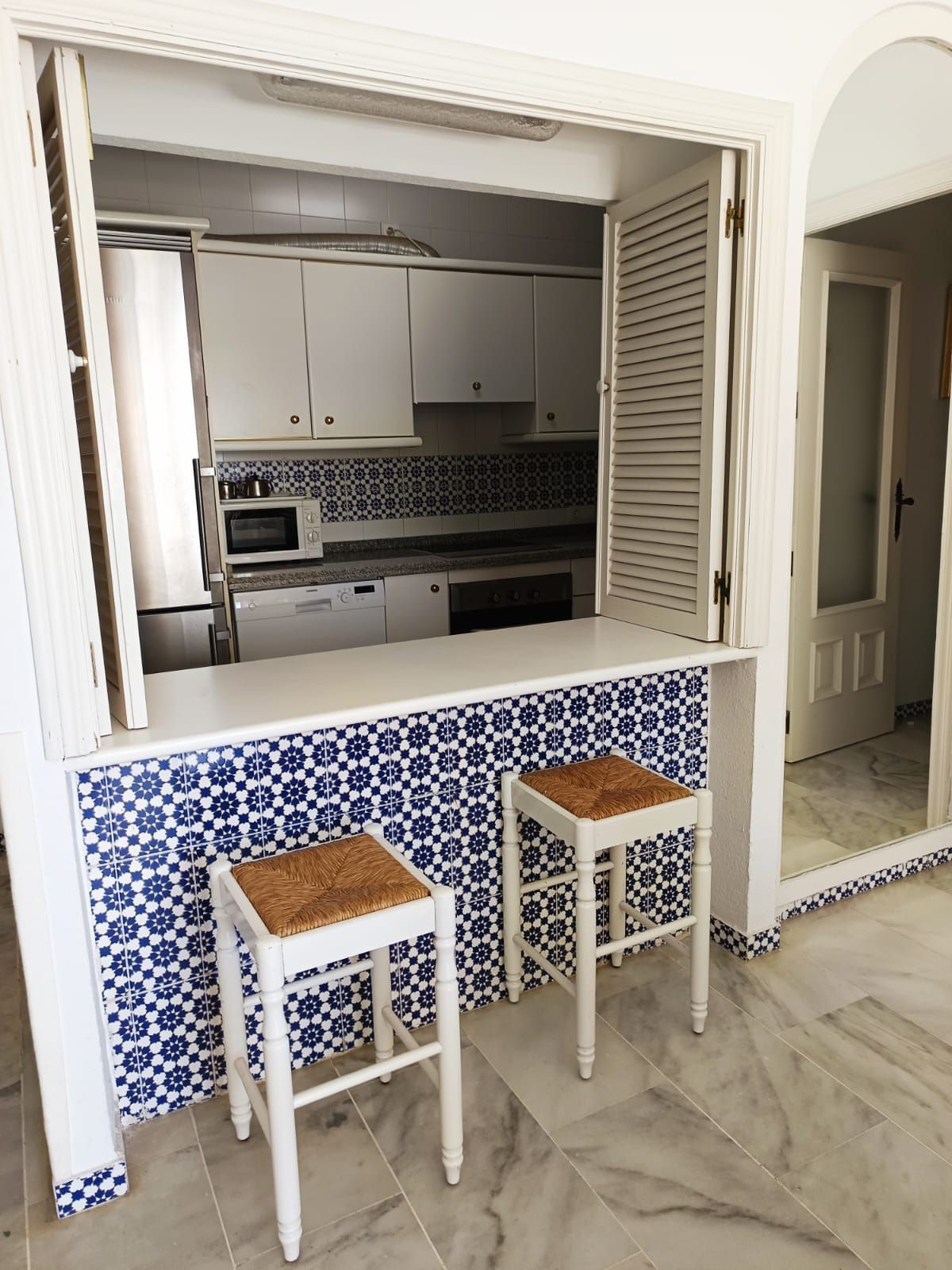 Квартира на среднем этаже в Fuengirola, Fuengirola, 6/12