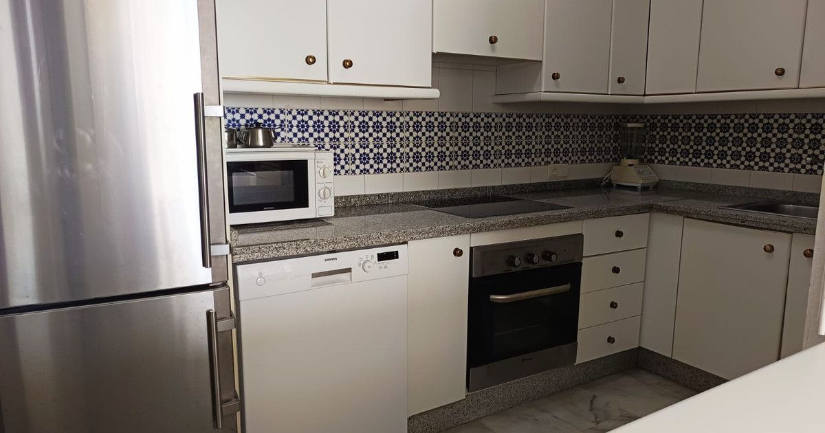 Квартира на среднем этаже в Fuengirola, Fuengirola, 7/12