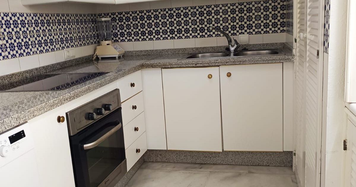 Квартира на среднем этаже в Fuengirola, Fuengirola, 8/12