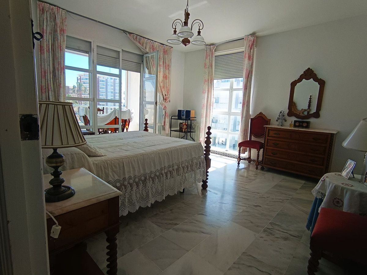 Квартира на среднем этаже в Fuengirola, Fuengirola, 9/12