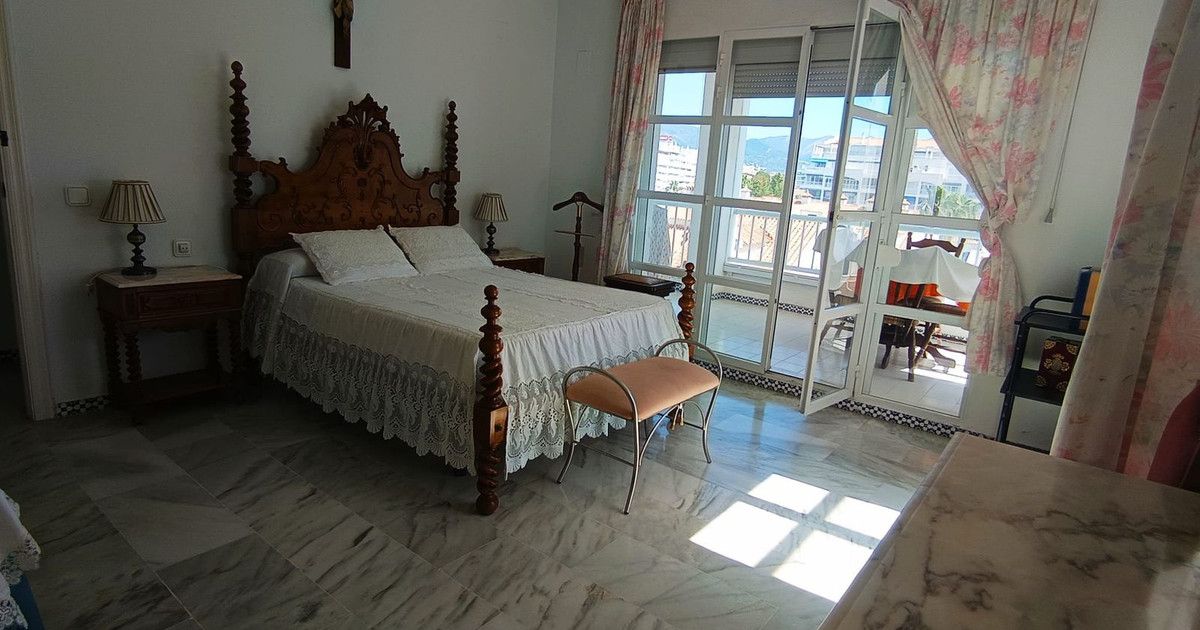 Квартира на среднем этаже в Fuengirola, Fuengirola, 10/12