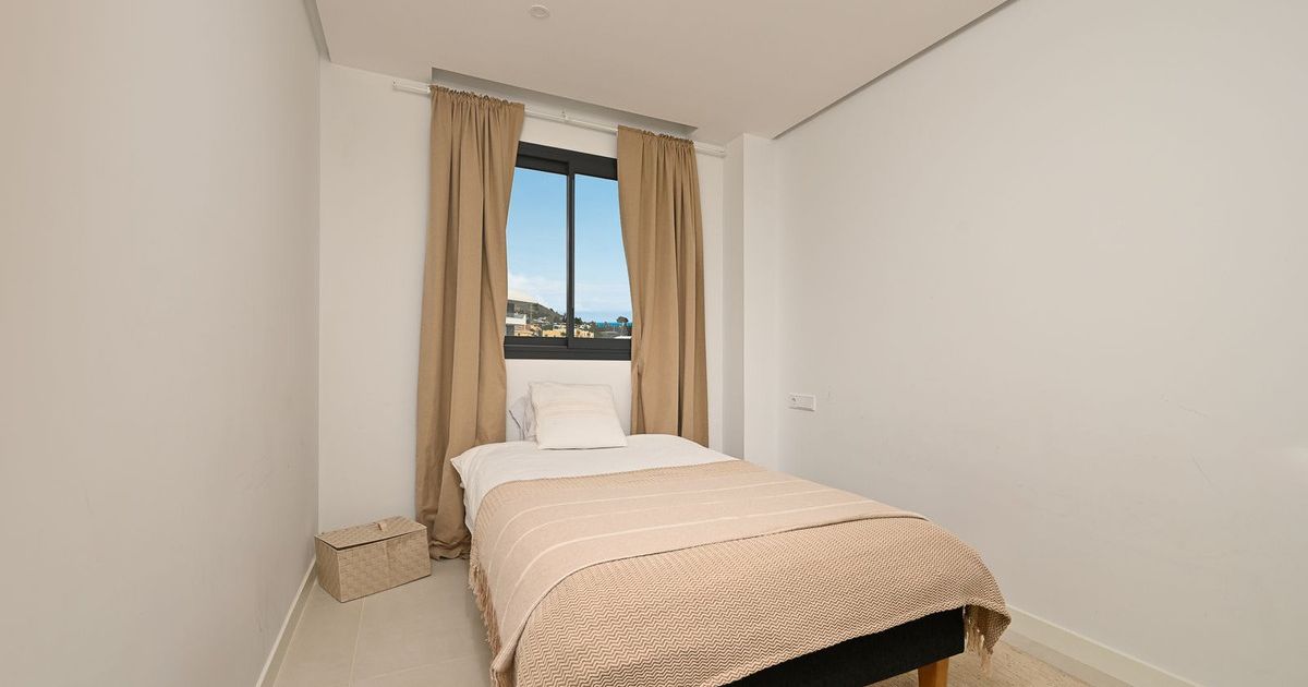 Lägenhet på mellanplan i Fuengirola, Fuengirola, 8/12