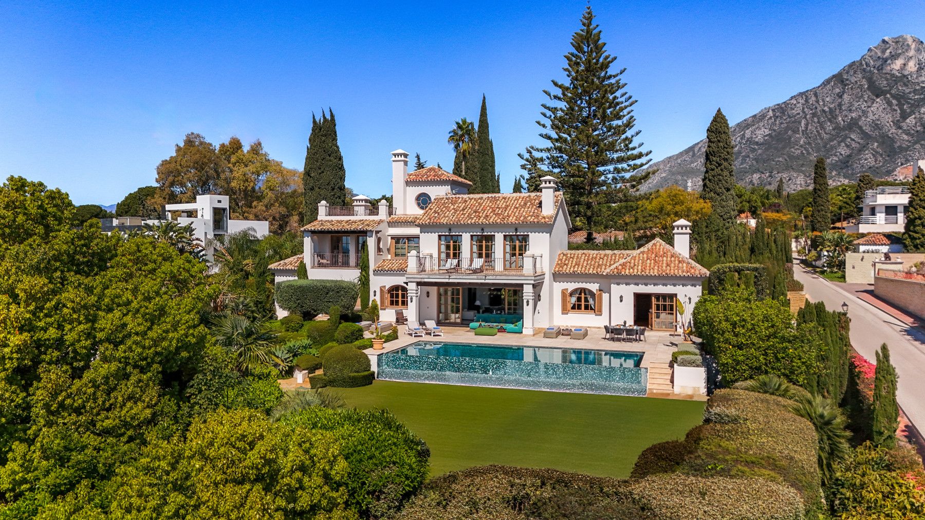 Villa in Marbella Golden Mile, La Carolina, Marbella Golden Mile, 1/12