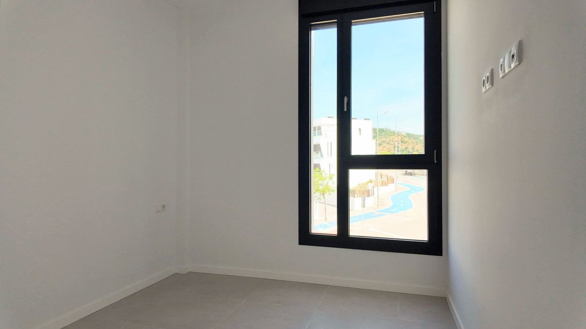 Apartment in der obersten Etage in Estepona, Estepona, 6/12