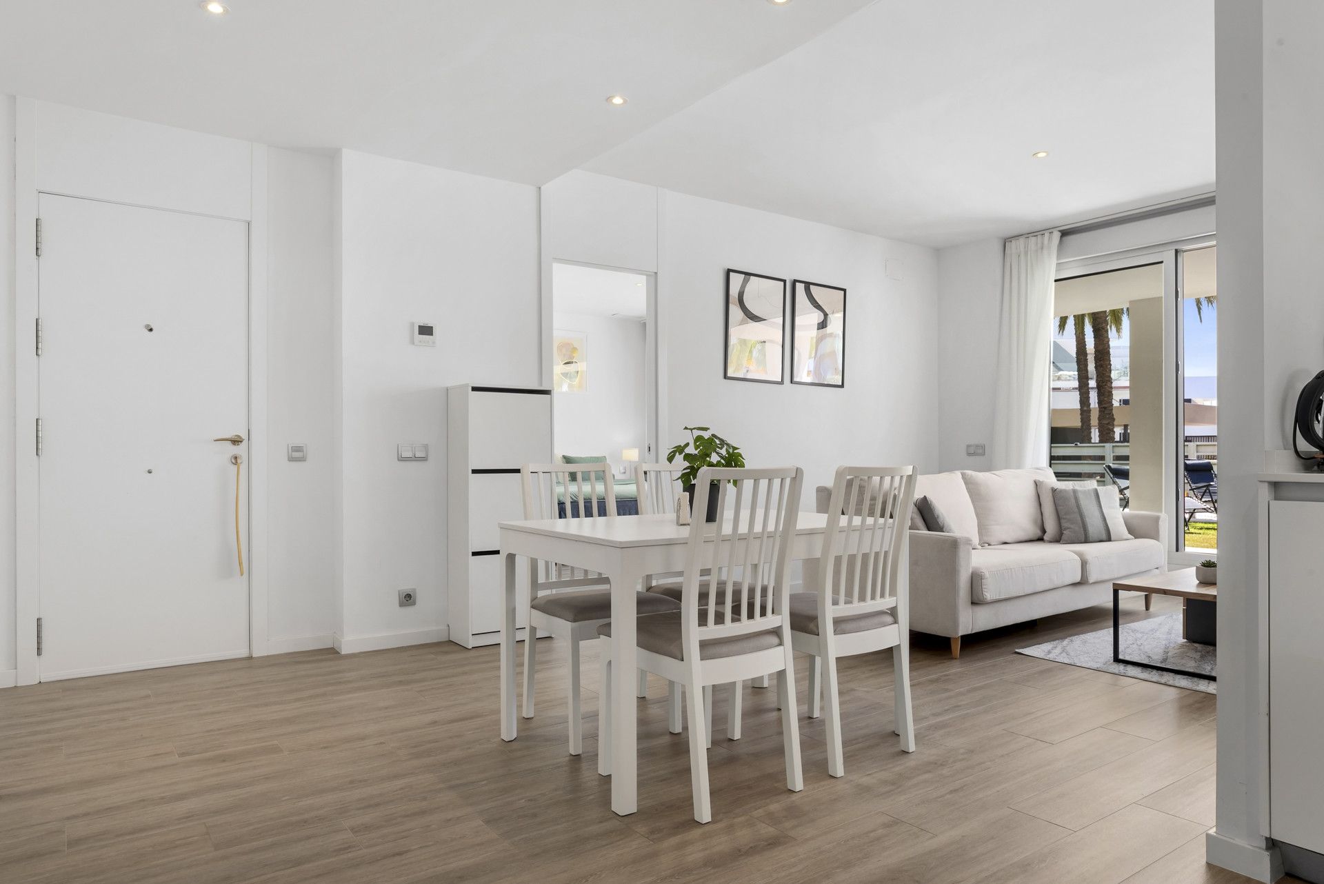 Ground Floor Apartment in Estepona, Cancelada, Estepona, 4/12