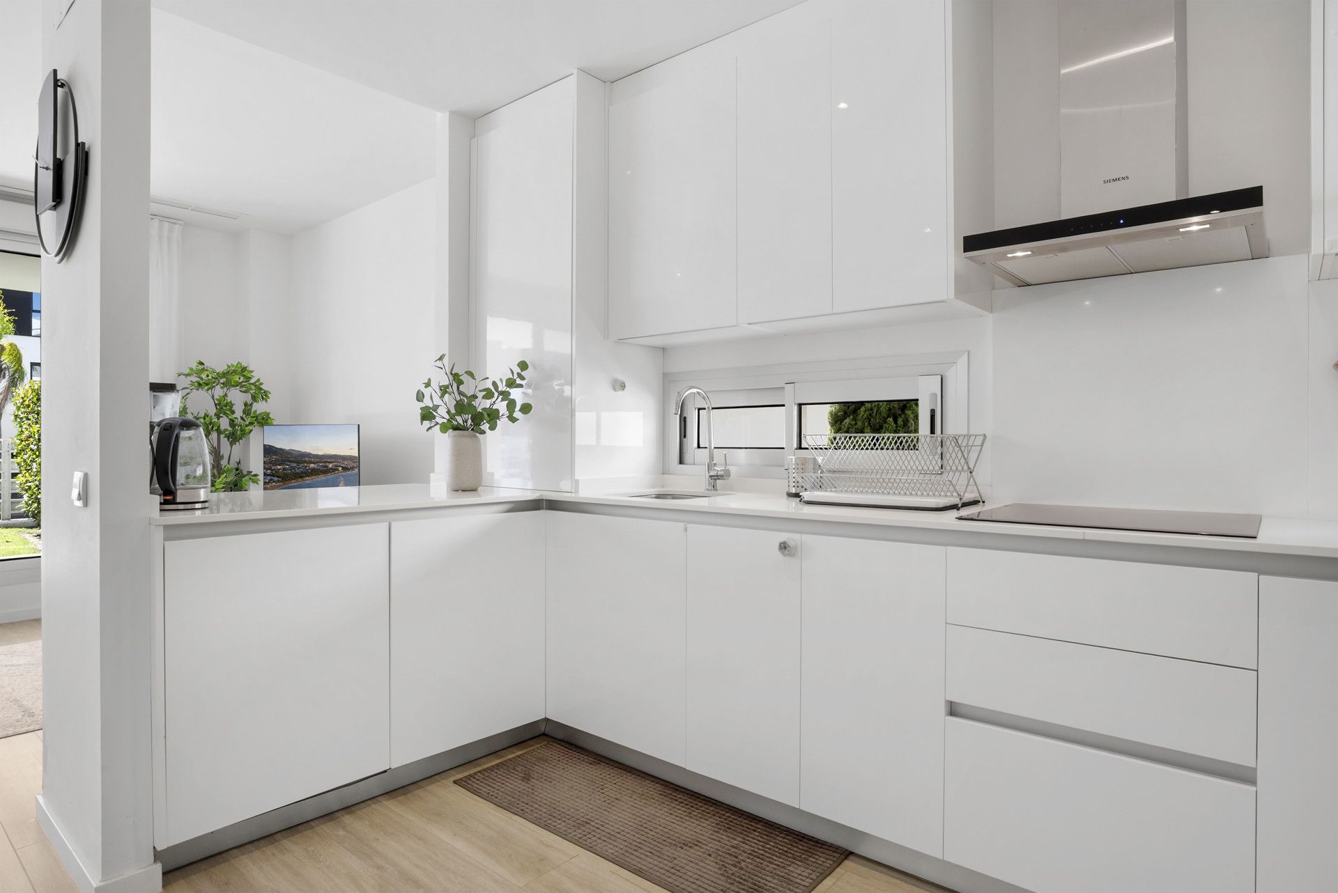 Ground Floor Apartment in Estepona, Cancelada, Estepona, 8/12