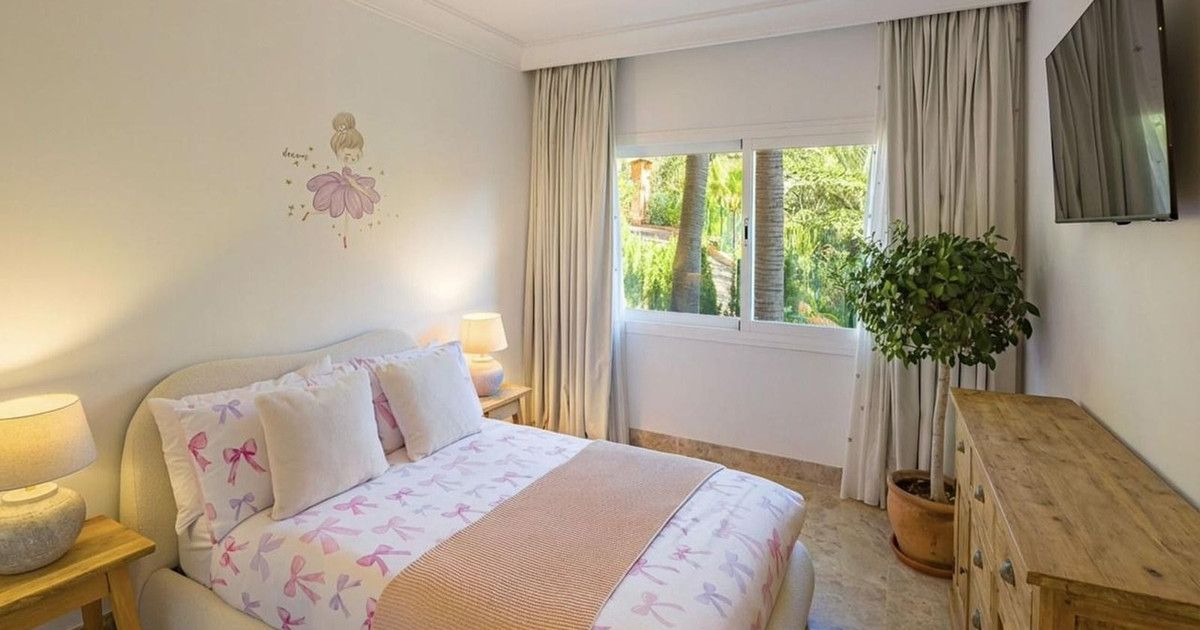 Erdgeschosswohnung in Nueva Andalucía, Nueva Andalucía, 12/12