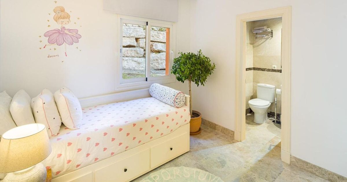 Erdgeschosswohnung in Nueva Andalucía, Nueva Andalucía, 10/12