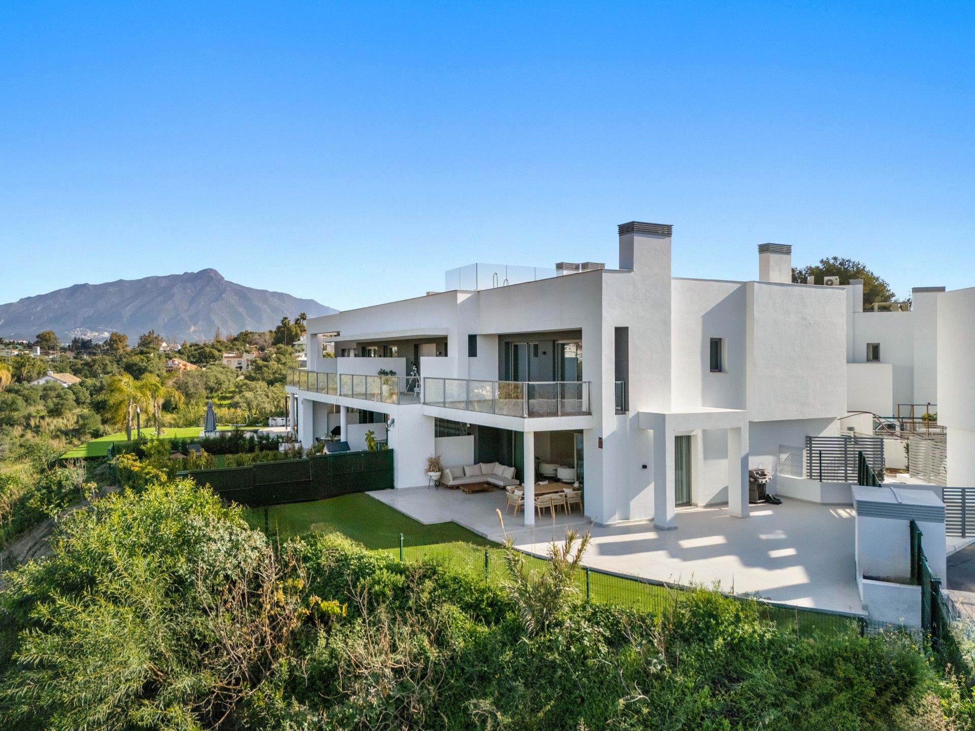 Doppelhaus-Villa in San Pedro de Alcantara, Guadalmina Alta, San Pedro de Alcantara, 1/12