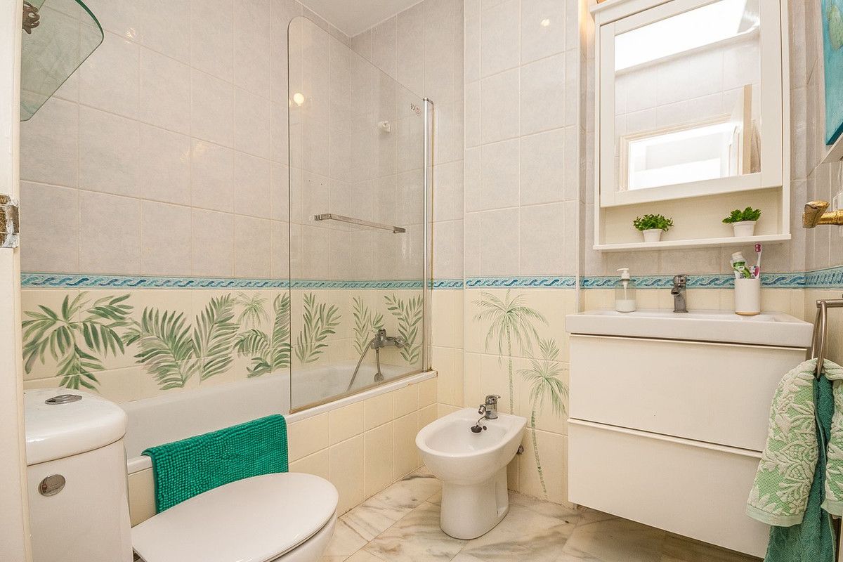 Apartamento en planta media en Cabopino, Cabopino, 5/11