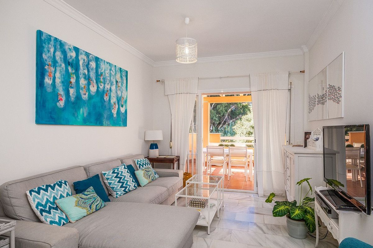 Apartamento en planta media en Cabopino, Cabopino, 7/11