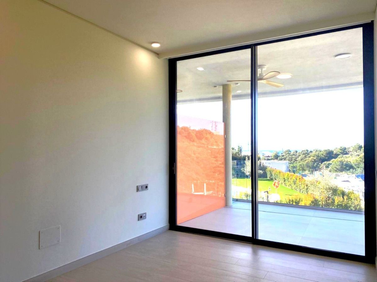 Middle Floor Apartment in Higueron, Higueron, 11/12