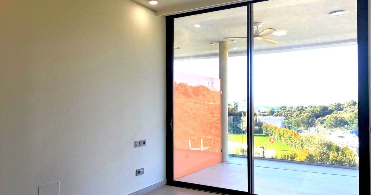 Middle Floor Apartment in Higueron, Higueron, 11/12