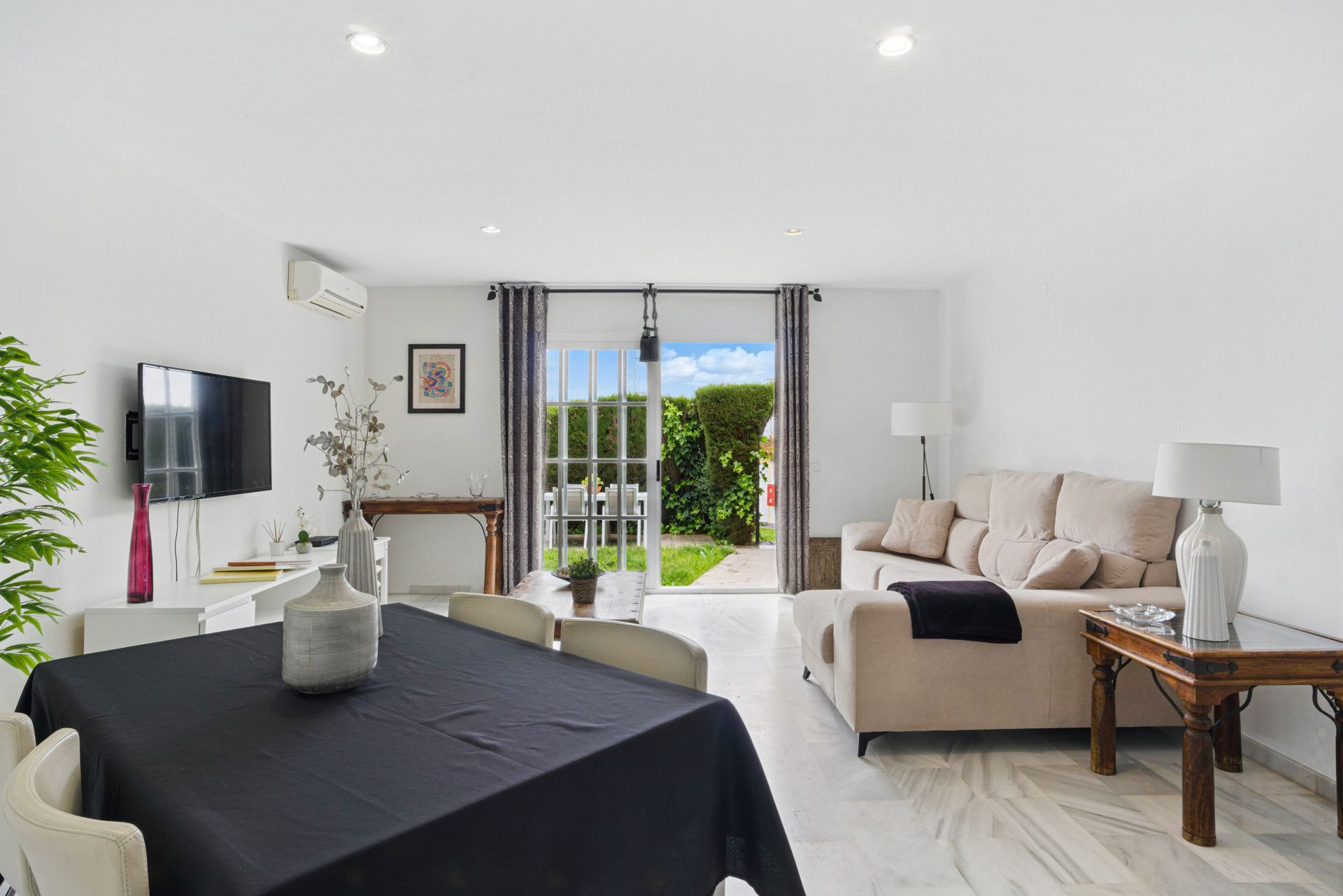 Town House in Estepona, Bel Air, Estepona, 2/12