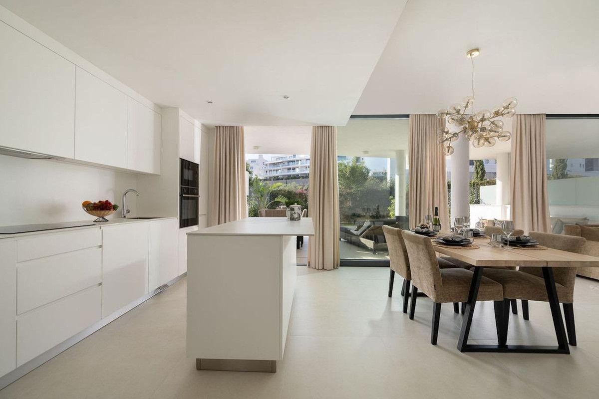 Apartamento de Planta Baja en Higueron, Higueron, 3/3