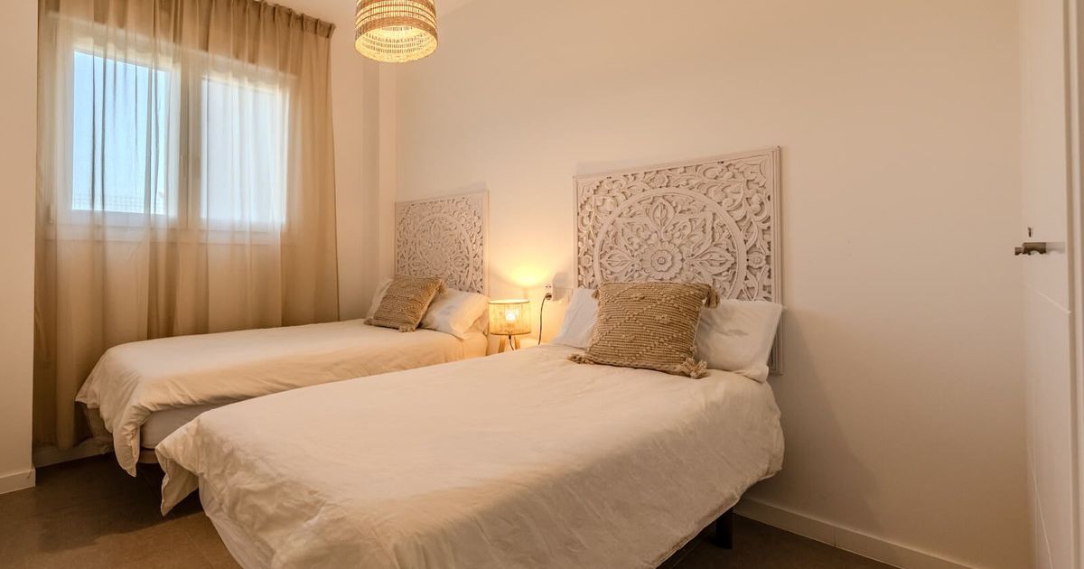 Erdgeschosswohnung in Estepona, Estepona, 10/12