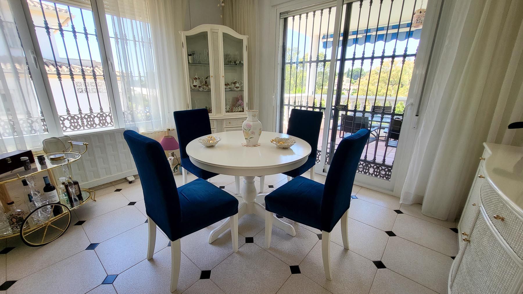 Villa in Marbella East, Elviria, Marbella East, 4/12