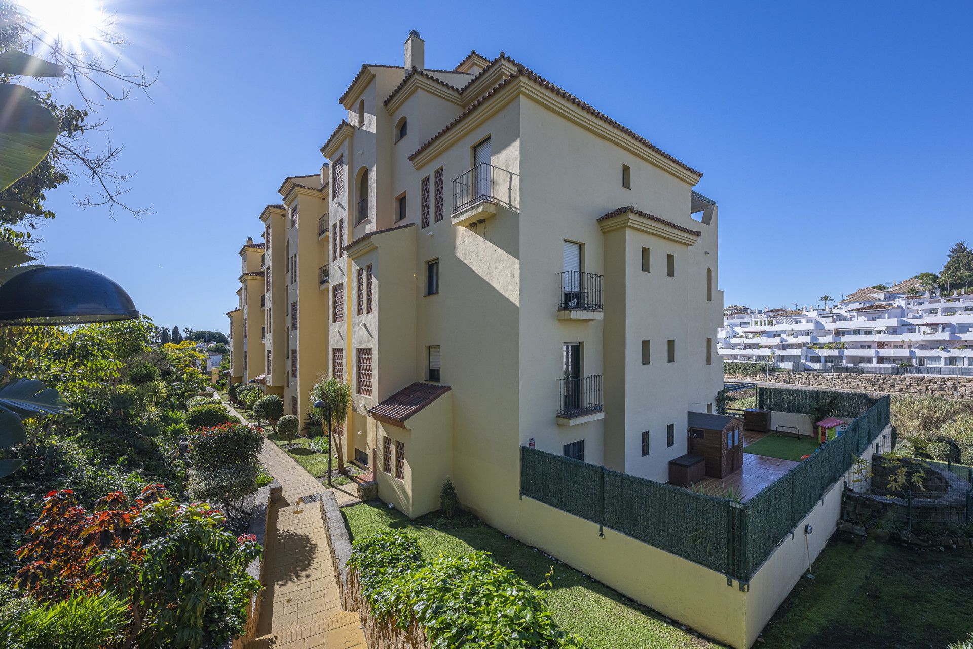 Apartament na parterze w Estepona, Las Joyas, Estepona, 10/12