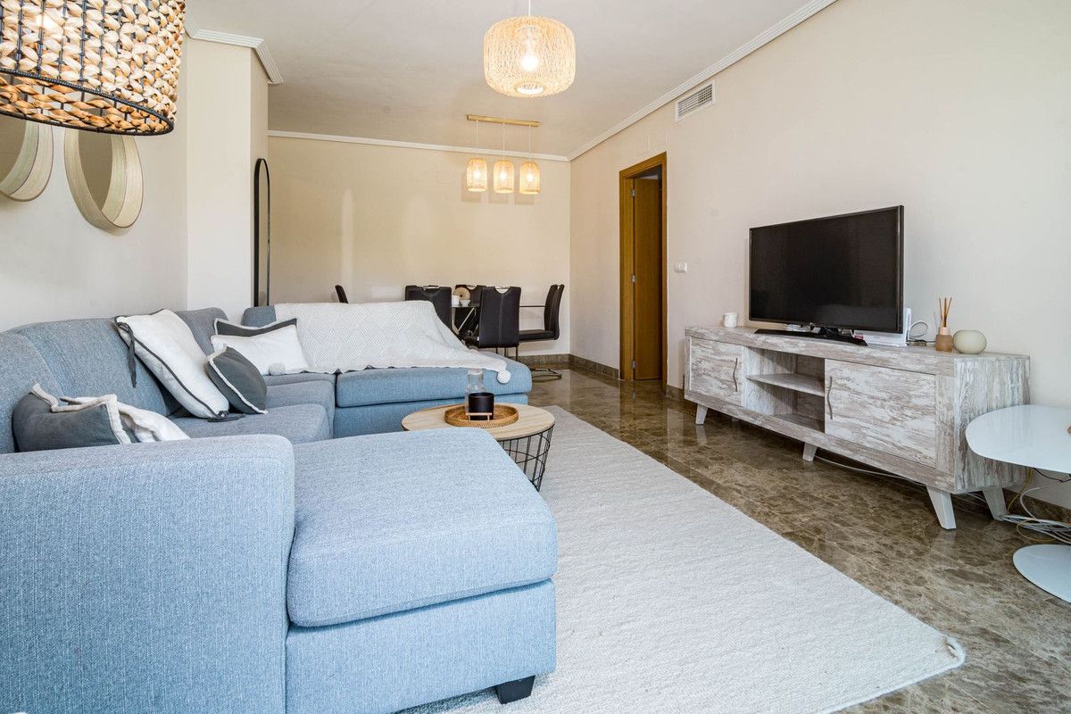 Appartement op de begane grond in Selwo, Selwo, 11/12