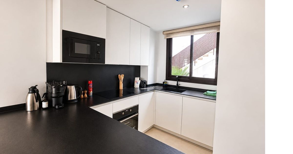 Middle Floor Apartment in Higueron, Higueron, 4/12