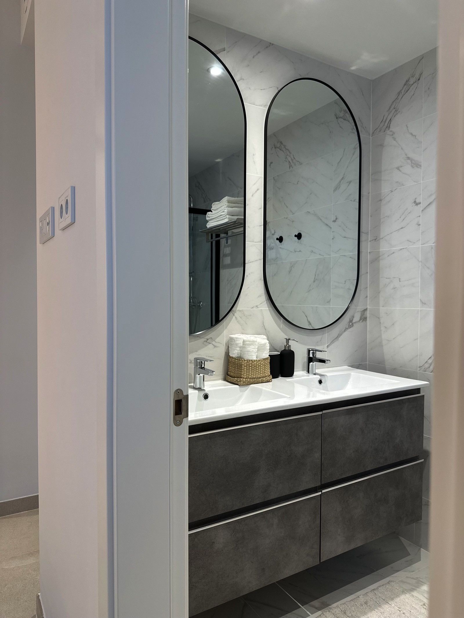 Apartamento de planta baja en Estepona, Estepona Puerto, Estepona, 7/12