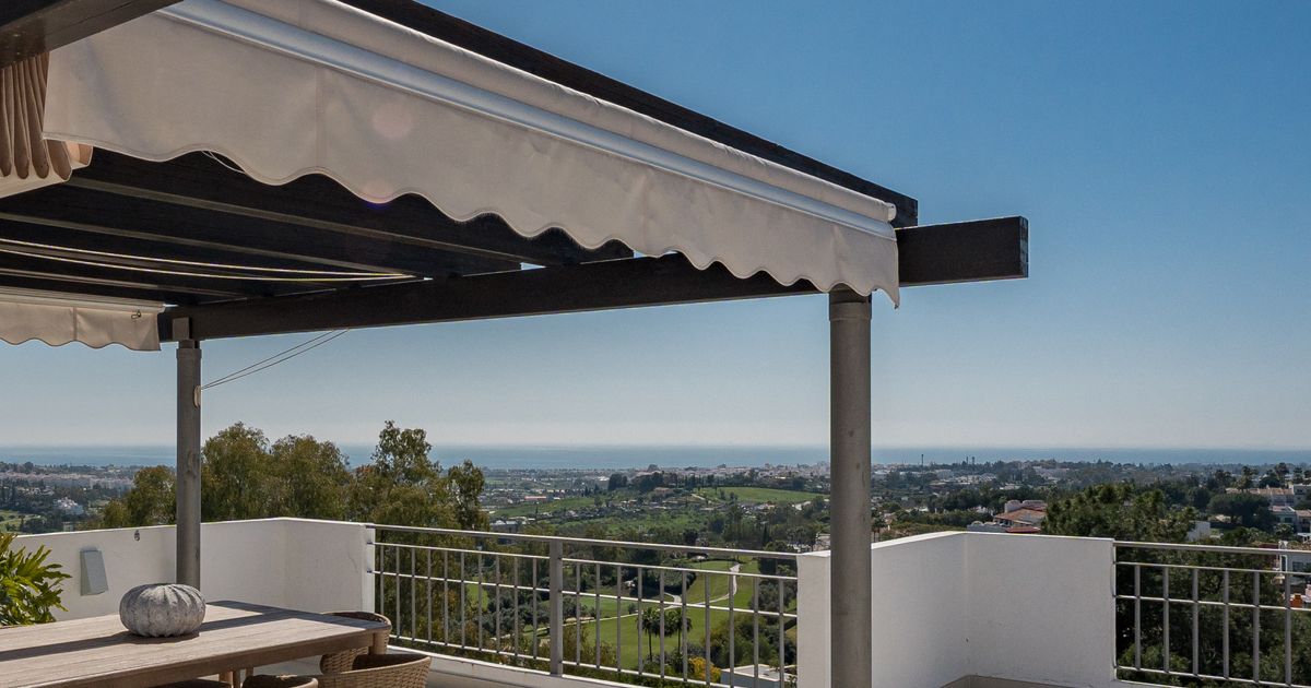 Dwupoziomowy Penthouse w Benahavís, La Quinta, Benahavis, 1/12