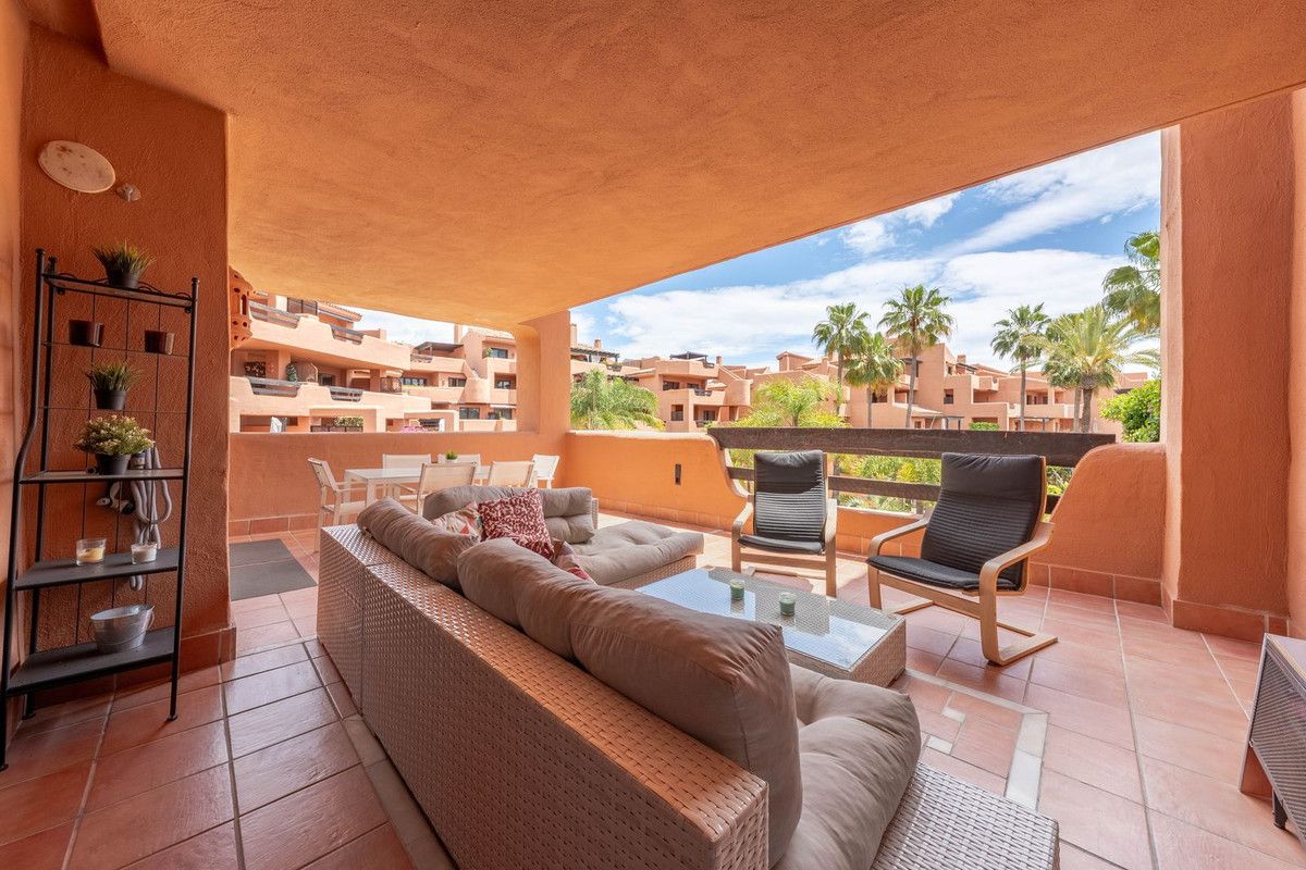 Middenverdieping appartement in Estepona, Estepona, 1/12