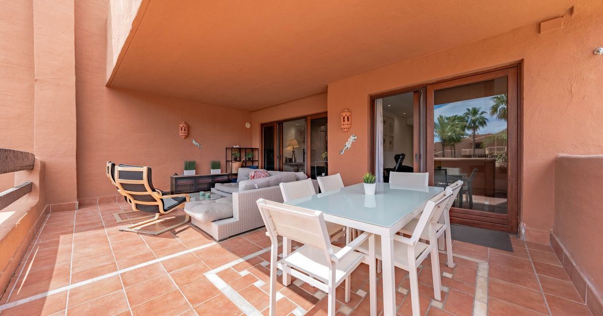 Middenverdieping appartement in Estepona, Estepona, 3/12
