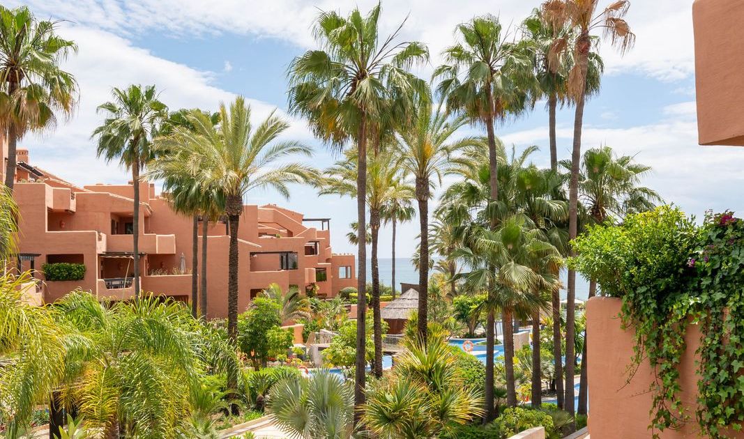 Middenverdieping appartement in Estepona, Estepona, 4/12