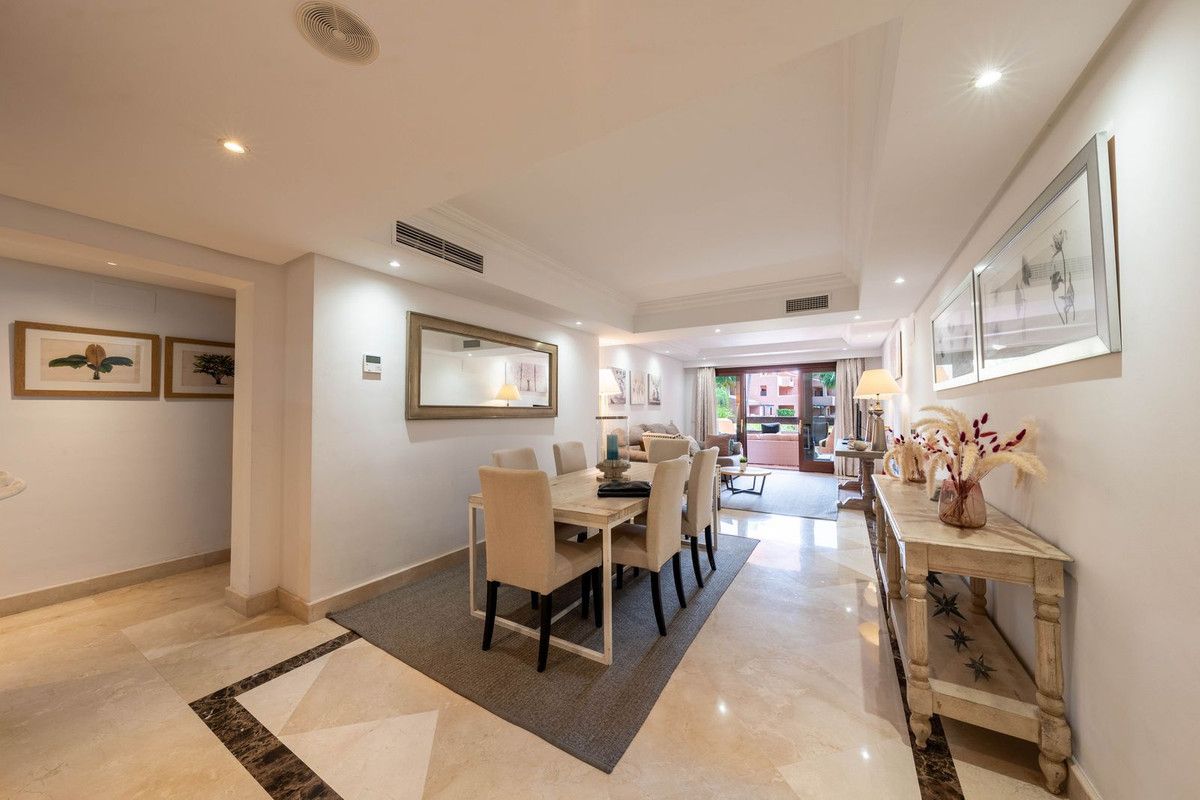 Middenverdieping appartement in Estepona, Estepona, 5/12