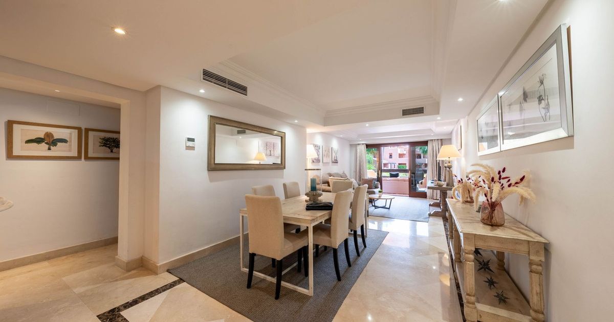 Middenverdieping appartement in Estepona, Estepona, 5/12