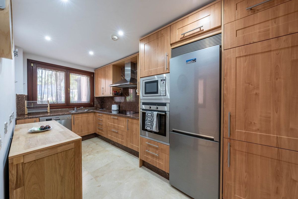 Middenverdieping appartement in Estepona, Estepona, 7/12
