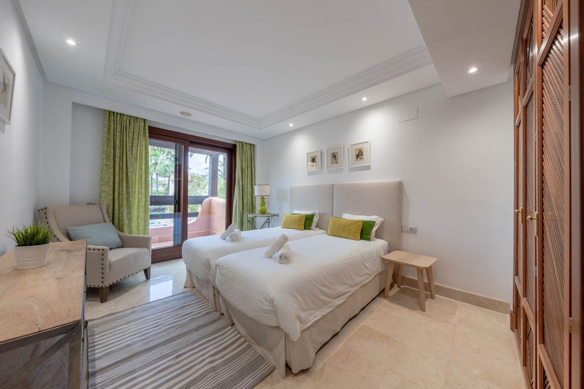 Middenverdieping appartement in Estepona, Estepona, 10/12