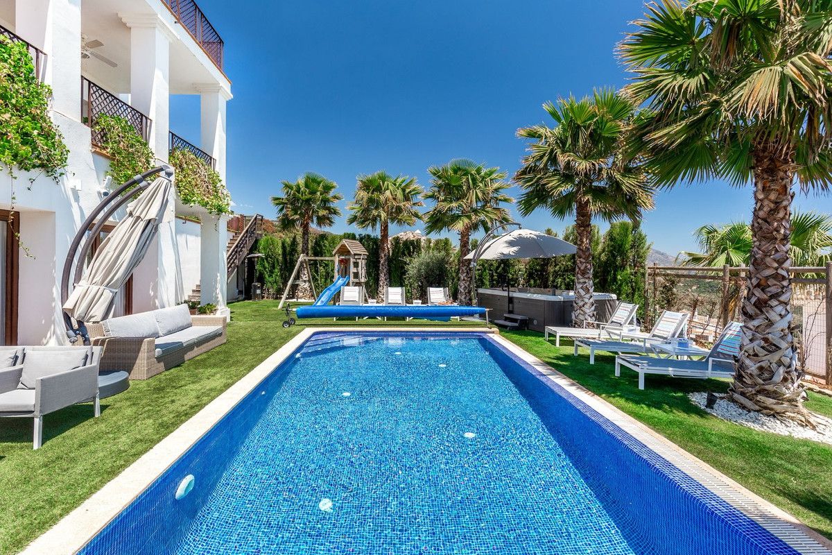Vrijstaande villa in Benahavís, Benahavís, 4/12