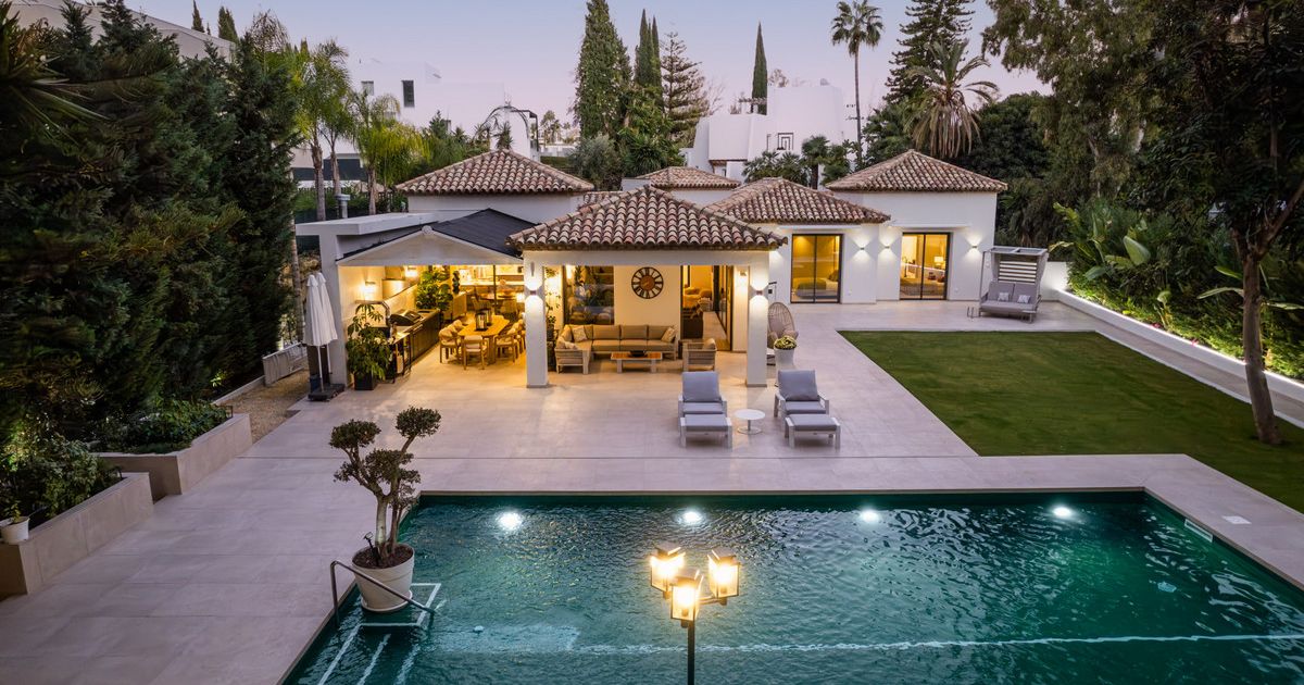 Freistehende Villa in Nueva Andalucía, Nueva Andalucía, 1/12