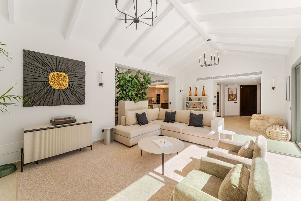 Freistehende Villa in Nueva Andalucía, Nueva Andalucía, 4/12