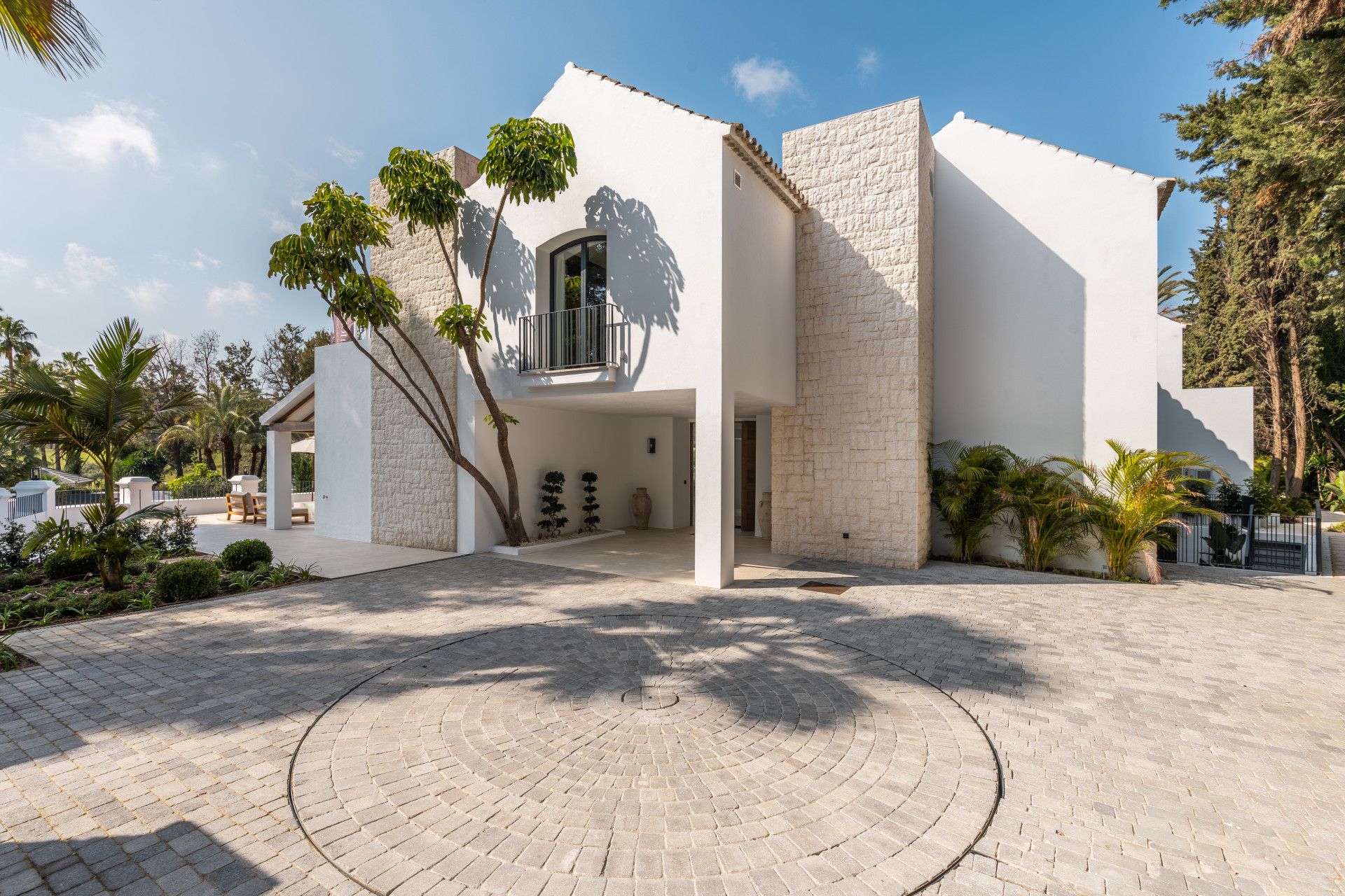 Villa in Nueva Andalucia, Las Brisas, Nueva Andalucia, 3/12